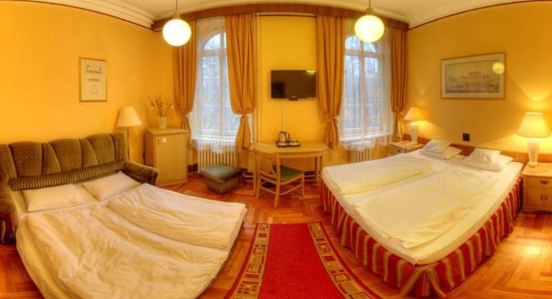 Hotel Omnibusz Budapesta Exterior foto